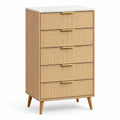 Commode rectangulaire 5 tiroirs 80 x 40 x 120 cm en MDF décor chêne clair cannage rotin et plateau décor pierre blanche poignées dorées